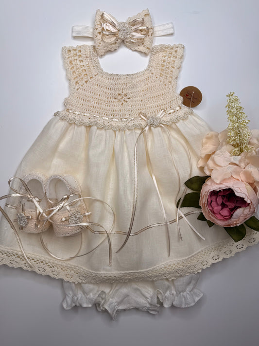 Estopilla y Croché Ivory Set